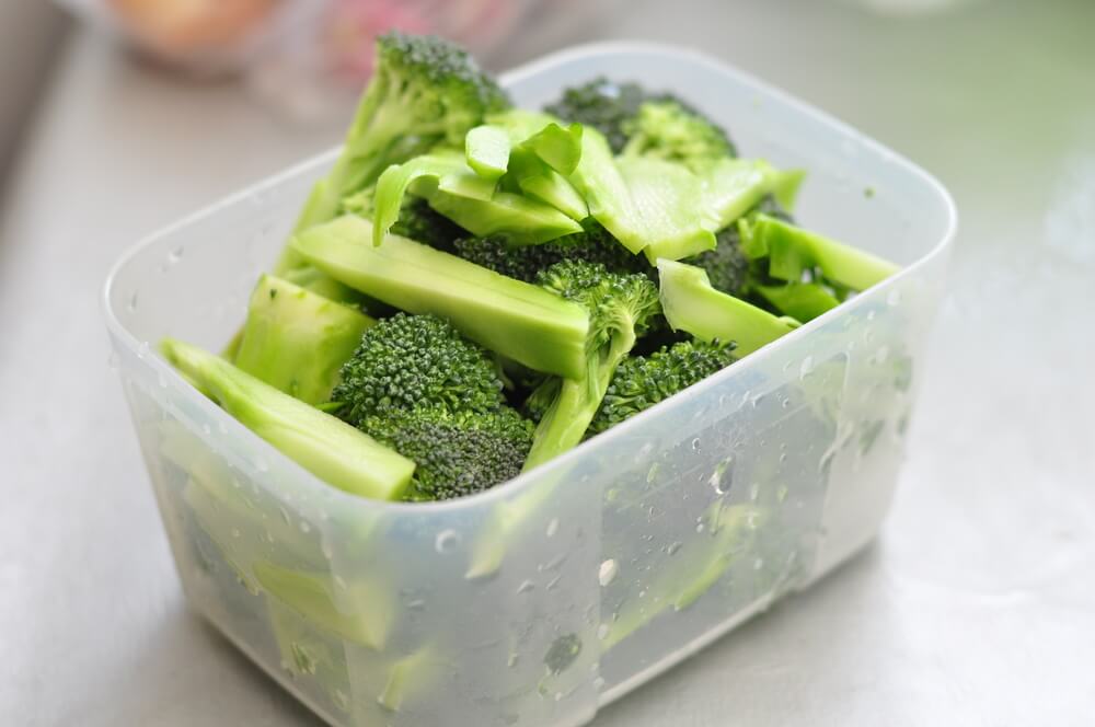 fresh broccoli preserved in box