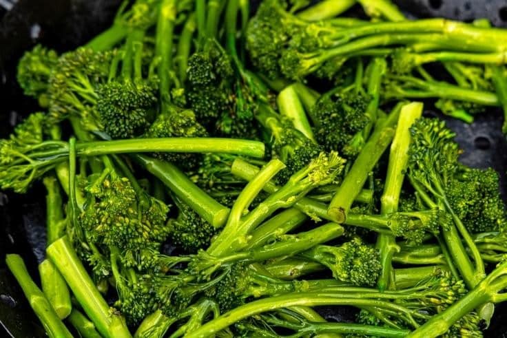 Broccolini in a grilling pan